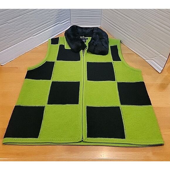 Tally Ho Womans Sweater Vest M Green Black Wool Faux Fur Collar Zip Up Holiday - Picture 1 of 9